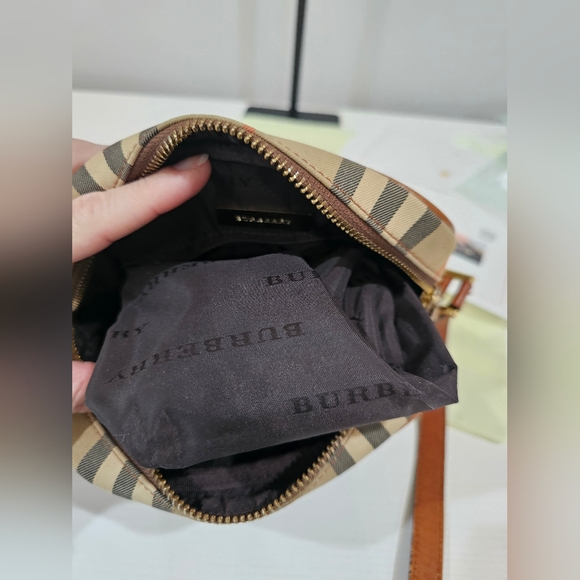 Burberry Vintage Haymarket Crossbody Bag With COA And Dustbag - Picture 15 of 16